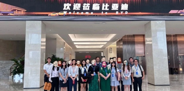 深圳比亚迪展厅设计