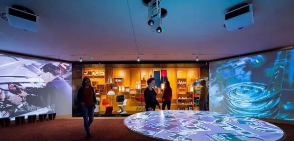 公司展厅设计公司：高科技沉浸式深圳企业展厅设计公司