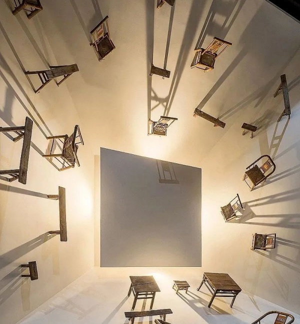 展厅中引爆视觉焦点的艺术装置