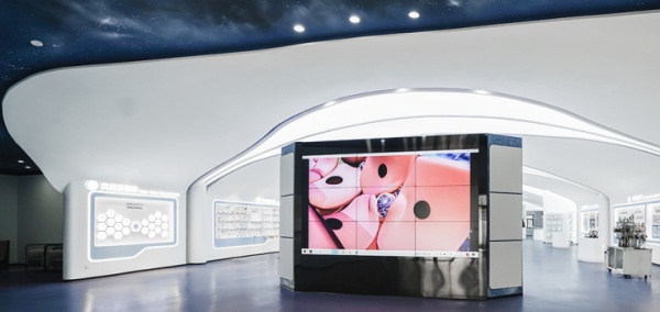 富勒烯科技展厅设计