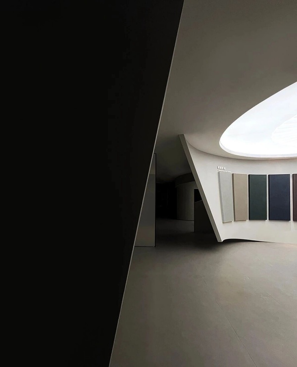 极简艺术风企业展厅设计