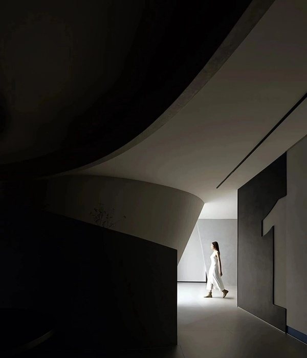 极简艺术风企业展厅设计