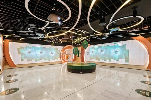 如何在商圈给顶级啤酒品牌做体验展厅？